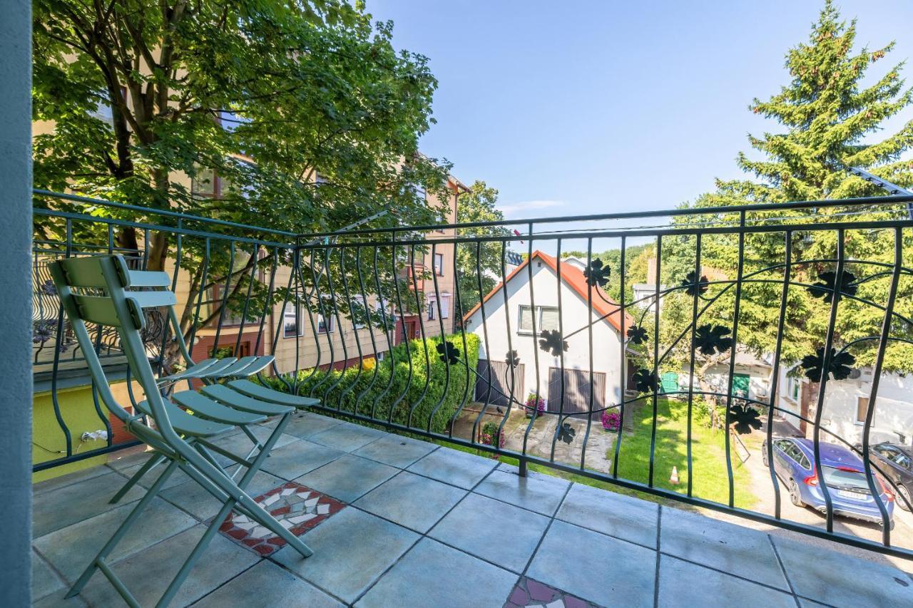 Bright & Spacious Family Apartment In Miedzyzdroje With Parking And 3 Balconies By Noclegi Renters Екстериор снимка