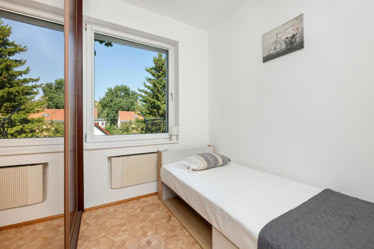 Bright & Spacious Family Apartment In Miedzyzdroje With Parking And 3 Balconies By Noclegi Renters Екстериор снимка