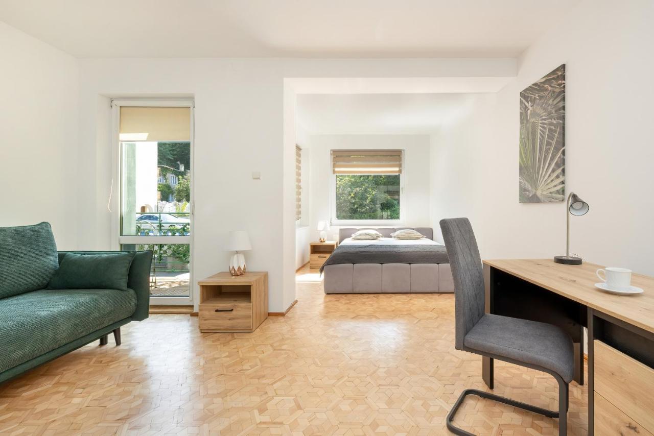 Bright & Spacious Family Apartment In Miedzyzdroje With Parking And 3 Balconies By Noclegi Renters Екстериор снимка